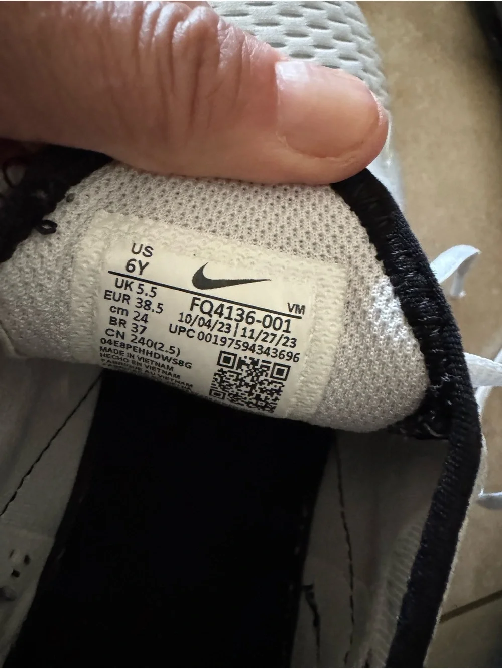 Nike Men’s Sneakers in White and Black